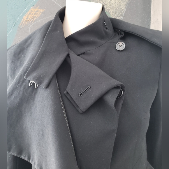 Ann Demeulemeester | Asymmetric Blazer with Oversized-lapel and Zip Details - Picture 9 of 15